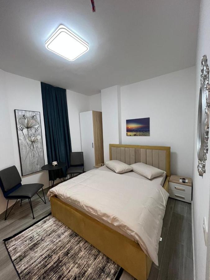 Bs Hotel Драч Екстериор снимка