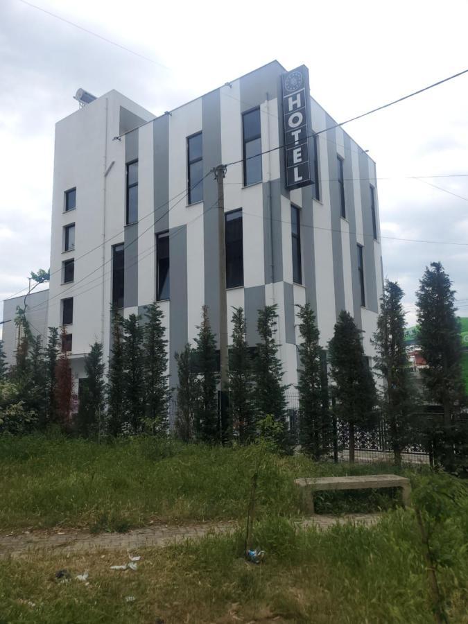 Bs Hotel Драч Екстериор снимка