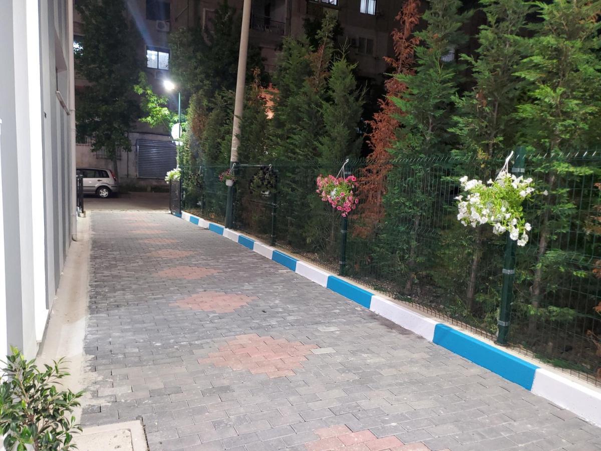 Bs Hotel Драч Екстериор снимка